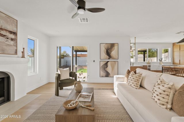 4852 E BETTY ELYSE Lane, Scottsdale, AZ 85254