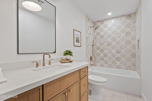 4852 E BETTY ELYSE Lane, Scottsdale, AZ 85254