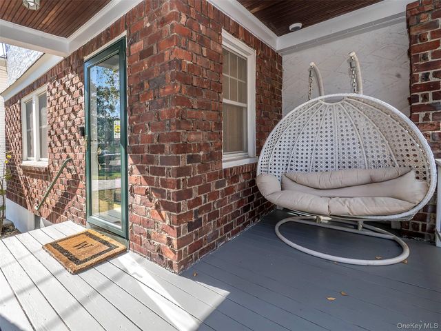 46 Hillview Avenue, Port Washington, NY 11050