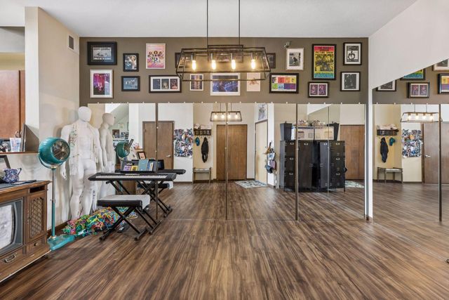2650 University Avenue W 205, Saint Paul, MN 55114