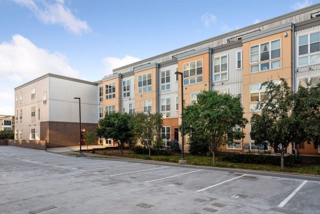 2650 University Avenue W 205, Saint Paul, MN 55114