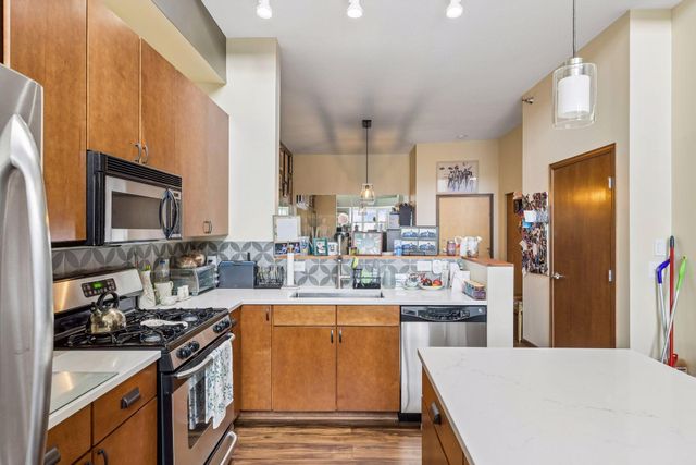 2650 University Avenue W 205, Saint Paul, MN 55114