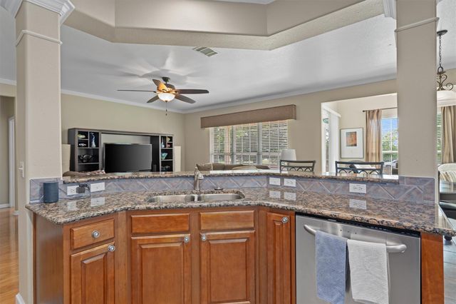 122 Breckenridge ST, Georgetown, TX 78633