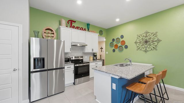 1312 Moby Dr, New Braunfels, TX 78130