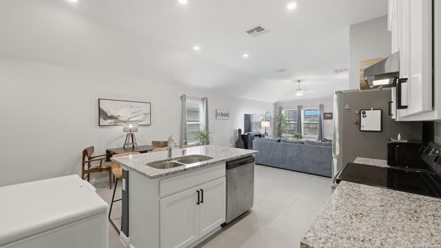 1312 Moby Dr, New Braunfels, TX 78130