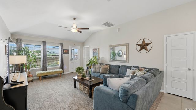 1312 Moby Dr, New Braunfels, TX 78130