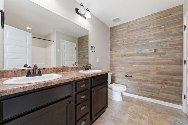 174 Walkers Hill Road, Meridianville, AL 35759