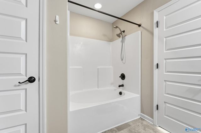 174 Walkers Hill Road, Meridianville, AL 35759