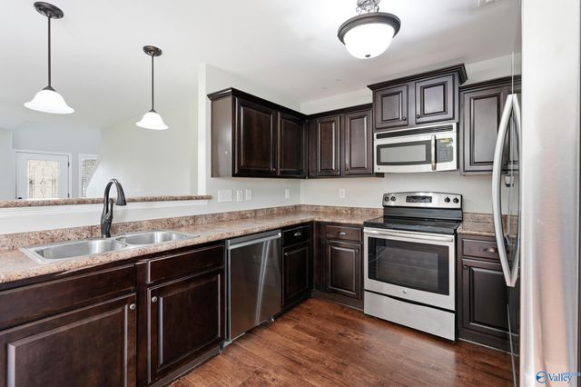 174 Walkers Hill Road, Meridianville, AL 35759
