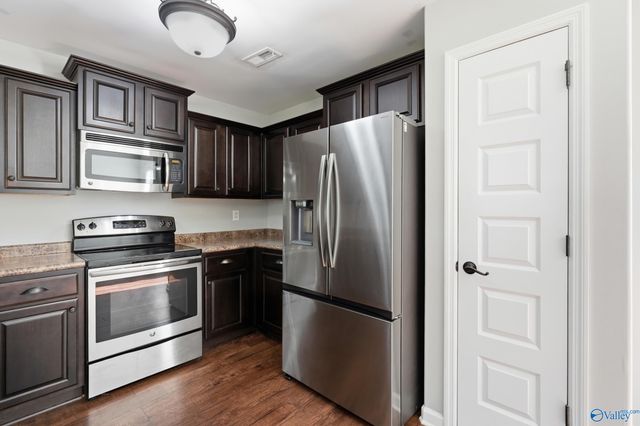174 Walkers Hill Road, Meridianville, AL 35759