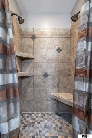 907 Ridge Road Place, Hickman, NE 68372