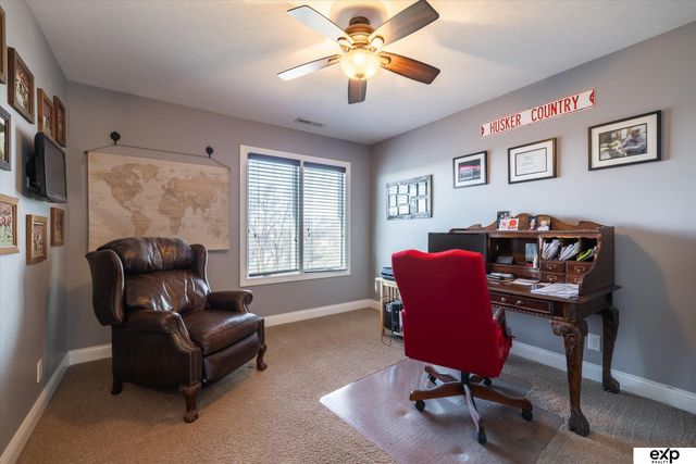 907 Ridge Road Place, Hickman, NE 68372