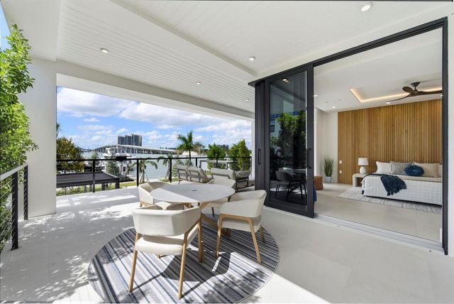 2323 Lake Drive 201, Singer Island, FL 33404