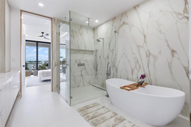 2323 Lake Drive 201, Singer Island, FL 33404