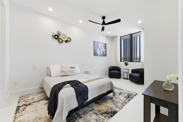 2323 Lake Drive 201, Singer Island, FL 33404