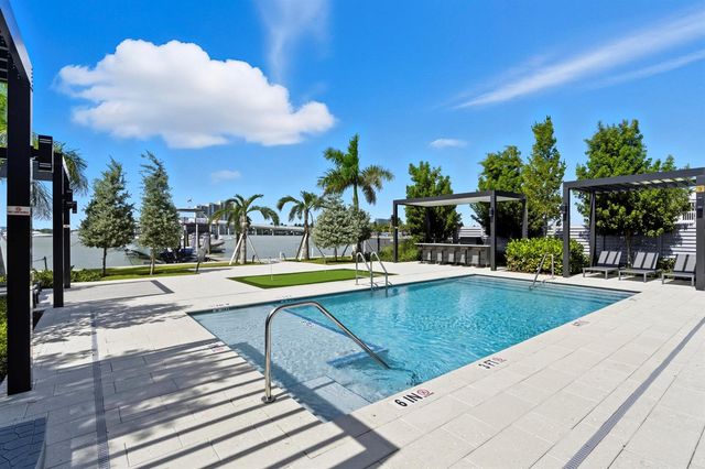 2323 Lake Drive 201, Singer Island, FL 33404