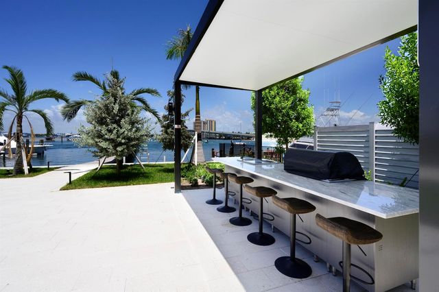 2323 Lake Drive 201, Singer Island, FL 33404