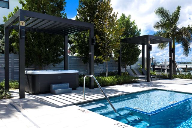 2323 Lake Drive 201, Singer Island, FL 33404