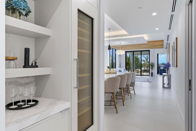 2323 Lake Drive 201, Singer Island, FL 33404