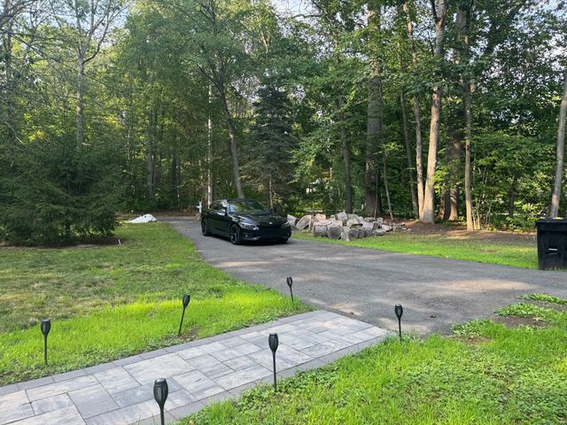 57 Lovers Lane, Monroe, CT 06468