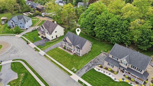 10 Village Gate Way, Monroe, NY 10950