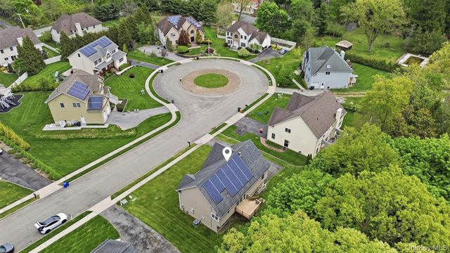 10 Village Gate Way, Monroe, NY 10950