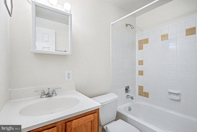 13828 LONDONDERRY CT, Woodbridge, VA 22193