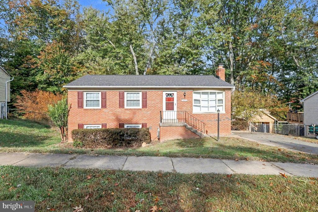 13828 LONDONDERRY CT, Woodbridge, VA 22193