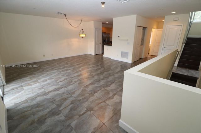 609 NE 28th St 3, Wilton Manors, FL 33334