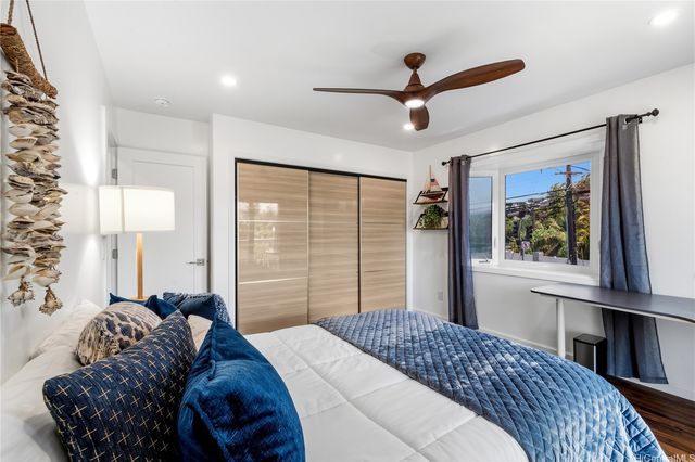 6 N Kalaheo Avenue, Kailua, HI 96734