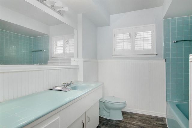 4015 Mischire Drive, Houston, TX 77025