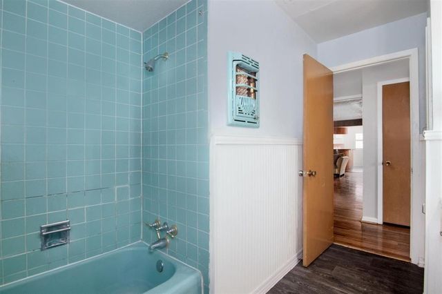 4015 Mischire Drive, Houston, TX 77025