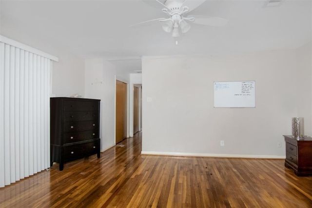 4015 Mischire Drive, Houston, TX 77025