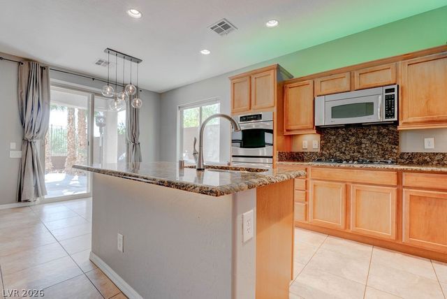 2589 Chateau Clermont Street, Henderson, NV 89044