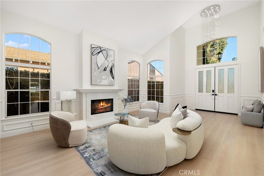 Image 12 of property listing at 315 San Antonio, Arcadia, CA 91007