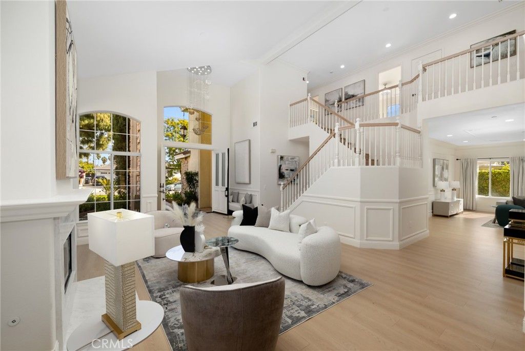 Image 14 of property listing at 315 San Antonio, Arcadia, CA 91007
