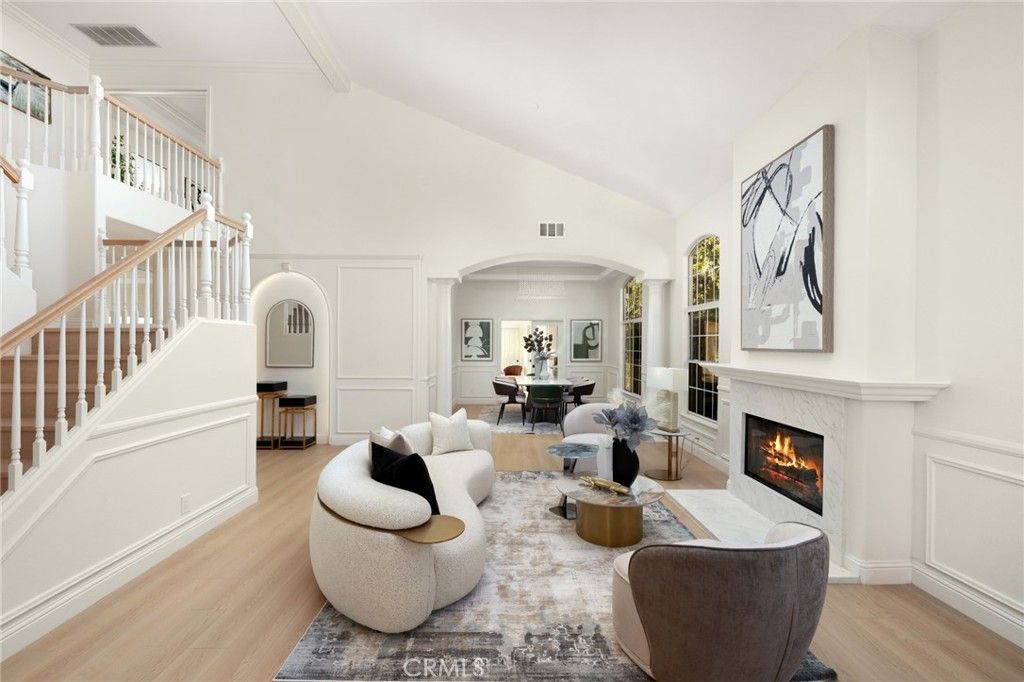 Image 16 of property listing at 315 San Antonio, Arcadia, CA 91007