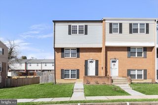 8 MIDDLEVIEW CT, Baltimore, MD 21244