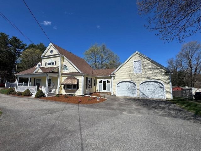 47 Elm St., Methuen, MA 01844