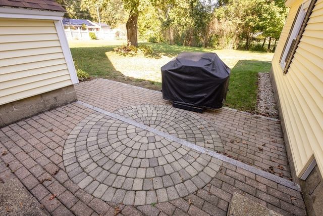 47 Elm St., Methuen, MA 01844