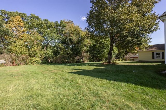 47 Elm St., Methuen, MA 01844