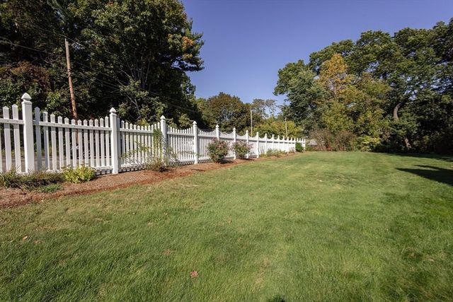 47 Elm St., Methuen, MA 01844