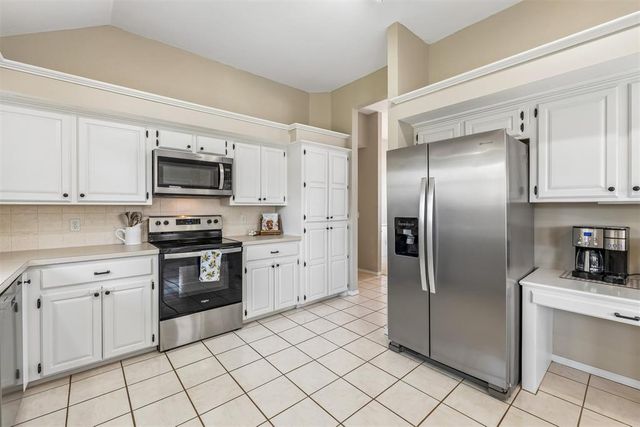 8204 NW 71st Street, Oklahoma City, OK 73132
