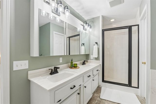 8204 NW 71st Street, Oklahoma City, OK 73132