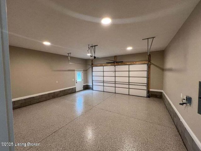 224 Open Meadow Dr, Bardstown, KY 40004