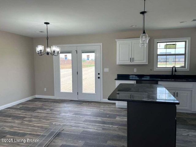 224 Open Meadow Dr, Bardstown, KY 40004