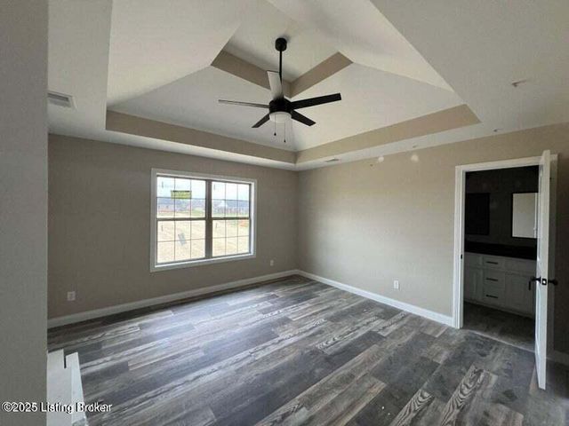 224 Open Meadow Dr, Bardstown, KY 40004