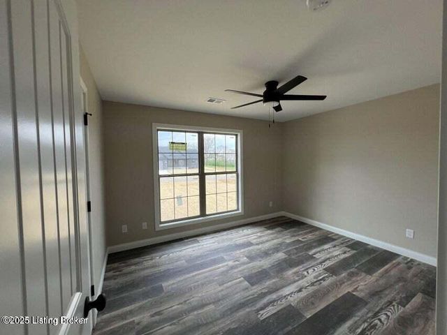 224 Open Meadow Dr, Bardstown, KY 40004