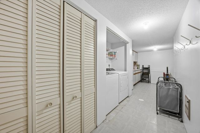 434 Dale Avenue, Moorhead, MN 56560