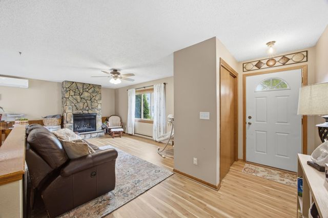 434 Dale Avenue, Moorhead, MN 56560
